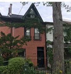 339 Lippincott Street, Toronto C01, On M5s 2p6