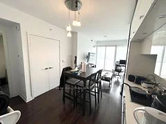 15 Grenville Street 4207, Toronto C01, On M4y 0b9