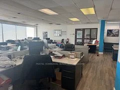 250 Eglinton Avenue W 253, Toronto C03, On M5p 2h8