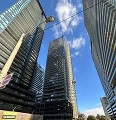 120 Broadway Avenue 718N, Toronto C10, ON M4P 0E9