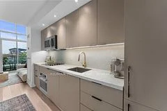 5 Hanna Avenue 301, Toronto C01, ON M6K 1W8