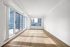 909 Bay Street 903, Toronto C01, ON M5S 3G2