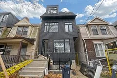 474 Montrose Avenue Main, Toronto C01, ON M6G 3H1