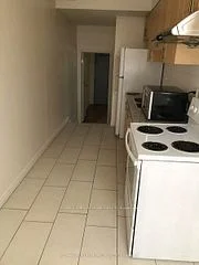 413 Spadina Avenue 301, Toronto C01, ON M5T 2G6