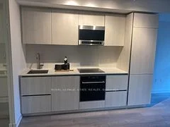 110 Broadway Avenue 312, Toronto C10, ON M4P 1V7
