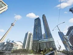1 Concord Cityplace Way 4505A, Toronto C01, ON M5V 0X3