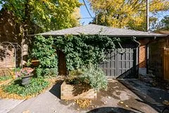 321 Palmerston Boulevard Coach House, Toronto C01, ON M6G 2N5