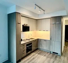 20 Soudan Avenue 2105, Toronto C10, ON M4S 1V5