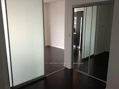 386 Yonge Street 1811, Toronto C01, ON M5B 0A5