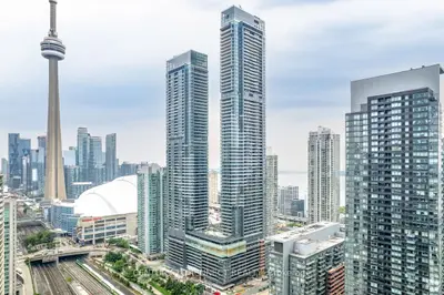 Condo Apartment in Toronto