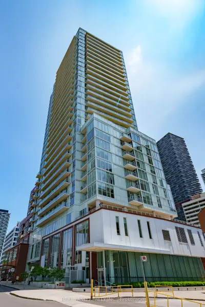 33 Helendale Avenue 814, Toronto C03, ON M4R 0A4