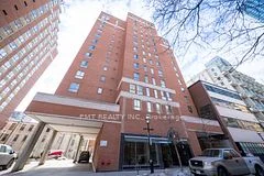 95 Lombard Street 801, Toronto C08, On M5c 2v3