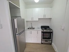 44 Balliol Street 19, Toronto C10, ON M4S 1C1