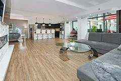 55 Stewart Street 117, Toronto C01, On M5v 2v1