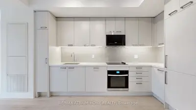 Condo Apartment in Toronto