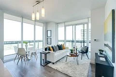 8 Eglinton Avenue E 5011, Toronto C10, ON M4P 0C1