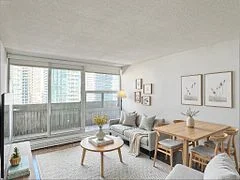 33 Isabella Street 2802, Toronto C08, ON M4Y 2P7