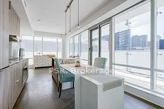 1 Bloor Street E 410, Toronto C08, ON M4W 1A9
