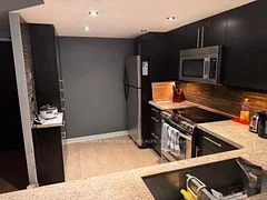60 Homewood Avenue 216, Toronto C08, ON M4Y 2X4