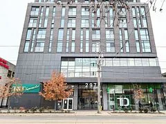 297 College Street PH10, Toronto C01, ON M5T 0C2
