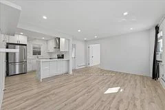 Upper Level in Toronto