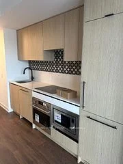 1200 Dundas Street W 318, Toronto C01, ON M6J 1X4