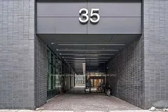 35 Parliament Street 632, Toronto C08, ON M5A 0Z5