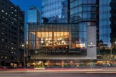 180 University Avenue 4106, Toronto, On M5h 0a2