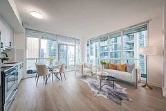 33 Bay Street 2704, Toronto C01, On M5j 2z3