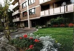 10 Huntley Street 1501, Toronto C08, ON M4Y 2K7
