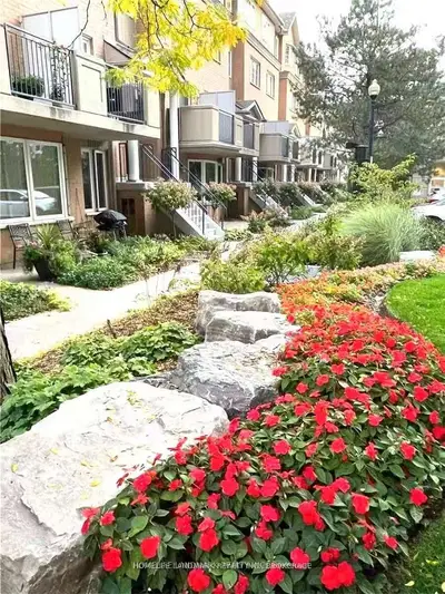 28 Sommerset Way 1002, Toronto C14, ON M2N 6W7