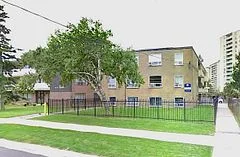 104 Rajah Street 8, Toronto C04, ON M6A 2J3