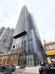 8 Wellesley Street W 4801, Toronto C01, ON M4Y 0J5