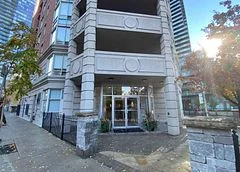 20 Collier Street 704, Toronto C09, ON M4W 3Y4
