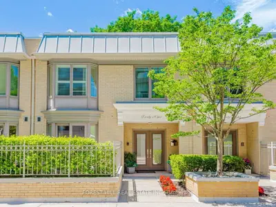 Condo Townhouse in Toronto