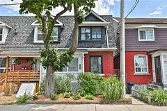 Att/Row/Townhouse in Toronto
