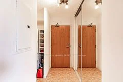 39 Jarvis Street 303, Toronto C08, ON M5E 1Z5