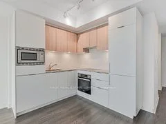 50 O'neill Road 516, Toronto C13, ON M3C 0R1