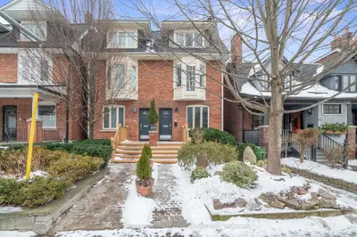 Triplex in Toronto