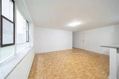 77 Erskine Avenue M6, Toronto C10, ON M4P 1Y5