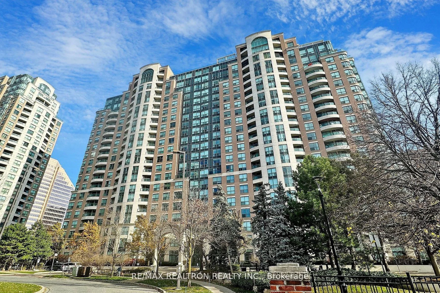 23 Lorraine Drive 502, Toronto C07, On M2n 6z6