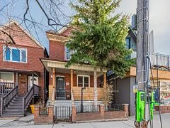 273 Christie Street, Toronto C02, ON M6G 3B9