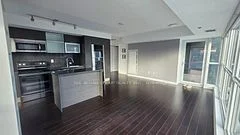 386 Yonge Street 2110, Toronto C01, ON M5B 0A5