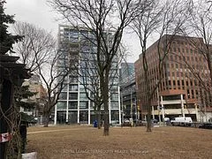 39 Brant Street 909, Toronto C01, On M5v 2l9