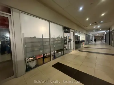 384 Yonge Street 7, Toronto, On M5b 1s8