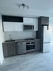 60 Princess Street 814 Se, Toronto C08, On M5a 2c7