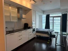14 York Street 4201, Toronto C01, On M5j 2z2