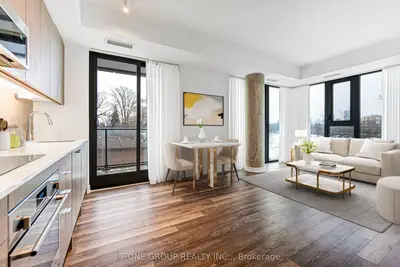 250 Lawrence Avenue W 309, Toronto C04, On M5m 1b2