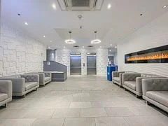 105 Victoria Street 809, Toronto C08, On M5c 3b4