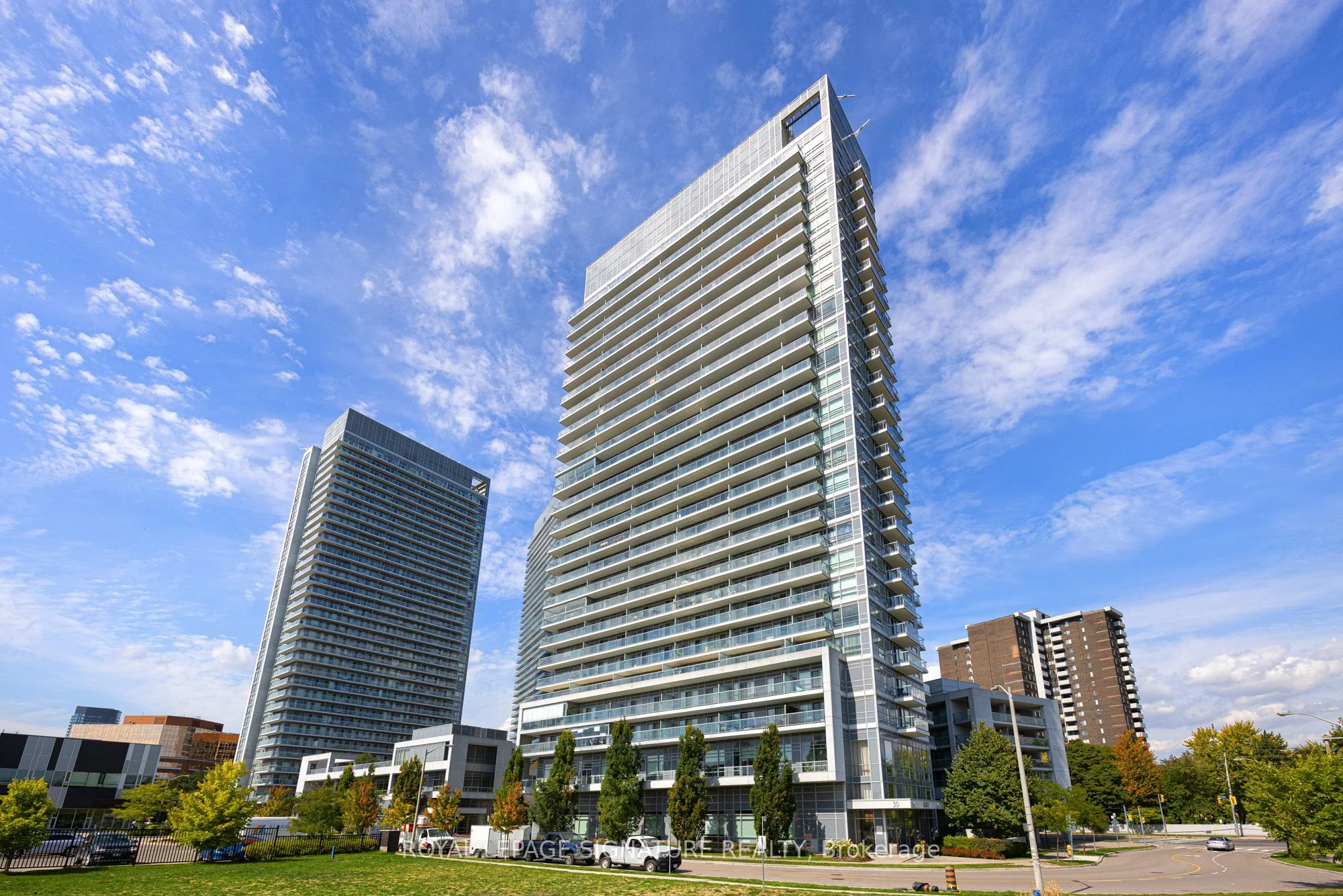 30 Herons Hill Way 2505, Toronto C15, ON M2J 0A7